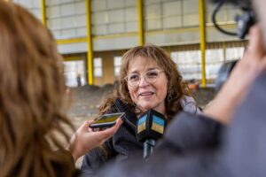 “Es muy satisfactorio que las empresas aporten solidariamente a las políticas públicas de la provincia”