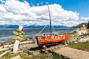 Puerto Almanza celebra su 38° aniversario reafirmando su identidad y desarrollo