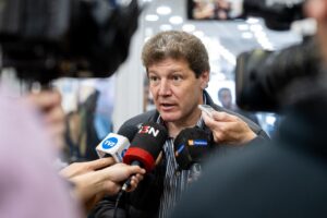 “Es una maniobra política con fines electorales. No soportan ver una Tierra del Fuego que avanza con dignidad, con trabajo, con soberanía”