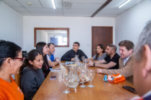 El Gobernador Melella se reunió con deportistas de Tolhuin que compitieron en el World Championship de Taekwondo