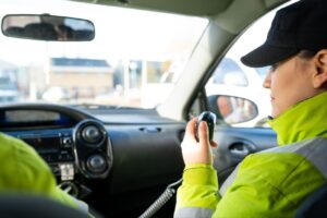 La Policía de la provincia acompaña con un fuerte dispositivo de seguridad las serenatas estudiantiles en Río Grande