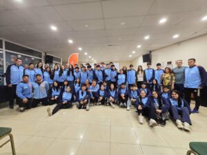 Gobierno entregó oficialmente la indumentaria a los seleccionados provinciales para los Juegos Binacionales de la Araucanía