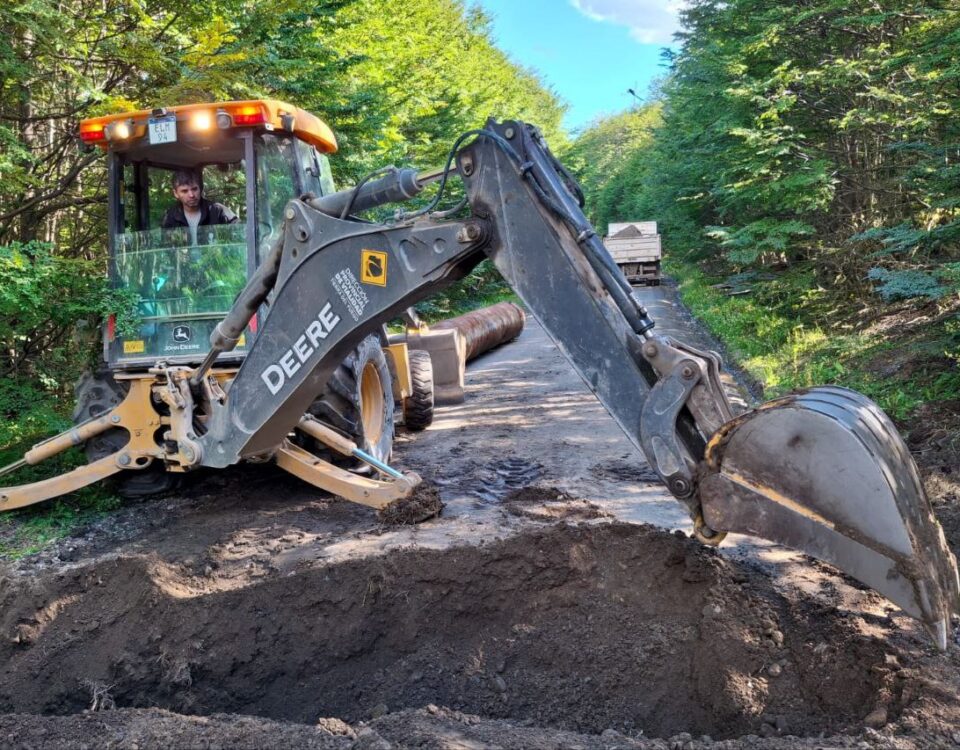 VIALIDAD PROVINCIAL CONTINÚA CON TRABAJOS DE MANTENIMIENTO EN RUTAS ESTRATÉGICAS PARA GARANTIZAR LA TRANSITABILIDAD