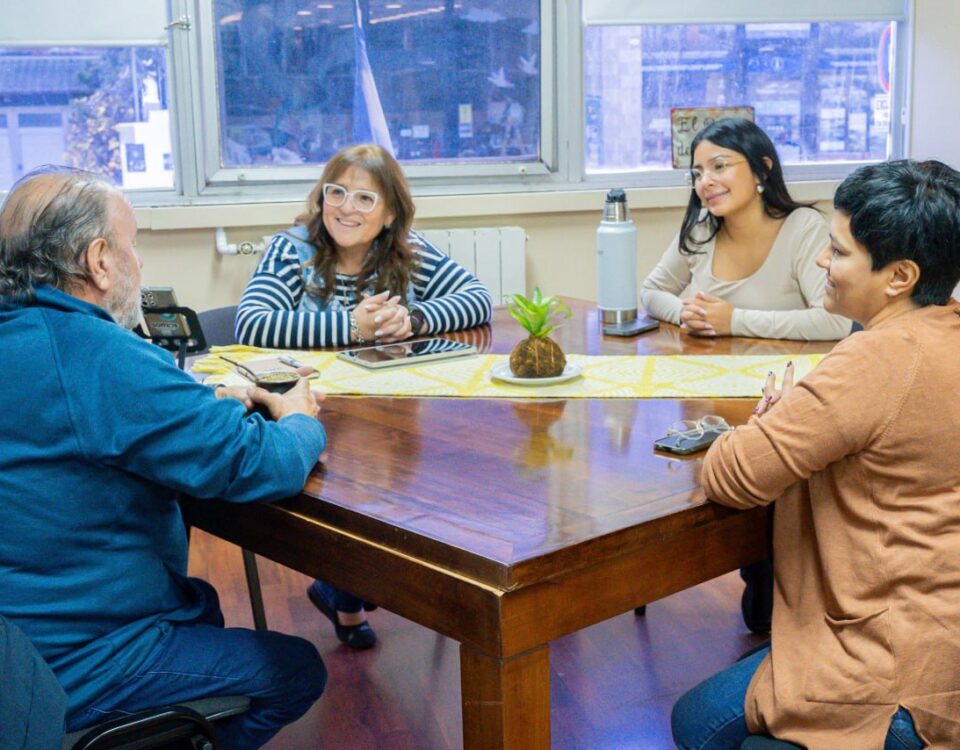 EL GOBIERNO DE LA PROVINCIA Y LA FUNDACIÓN PATAGONIA NATURAL IMPULSAN EL USO DE ENERGÍAS RENOVABLES EN ESPACIOS PÚBLICOS