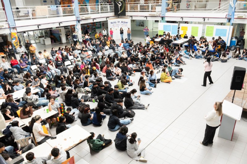 SE REALIZÓ EN EL CENTRO POLIVALENTE DE ARTE DE RÍO GRANDE UNA CHARLA SOBRE RESPONSABILIDAD LEGAL EN LA ADOLESCENCIA